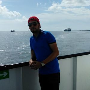 Meet your Posher, Luis